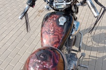 Airbrush motorky celolak a renovace chopperu.